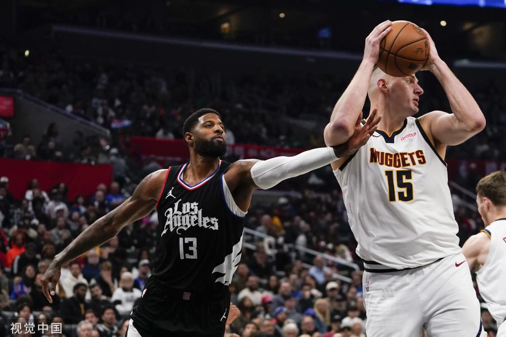 她在连续完 她在连续完